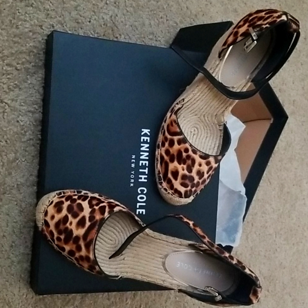 KENNETH COLE WEGGES